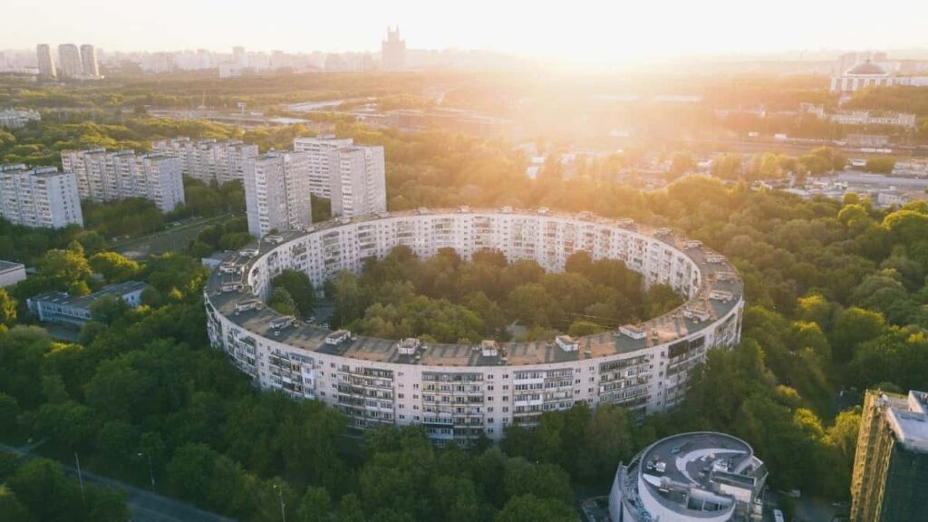 "Praktinis vadovas Lietuvos rinkodaros specialistams: kaip rasti Filipinu Discord kurejus bendroms kampanijoms ir pasiekti Gen Z auditorija."