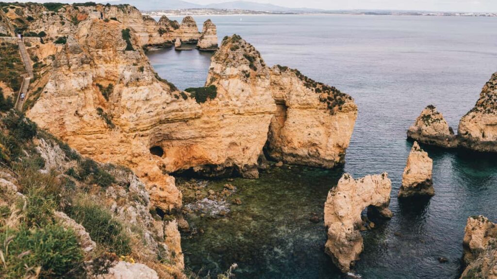 Praktiskas vadovas Lietuvos reklamuotojams: kaip atrasti Azerbaidzano Twitch kurejus makiazo pamokoms ir paleisti bendras kampanijas.