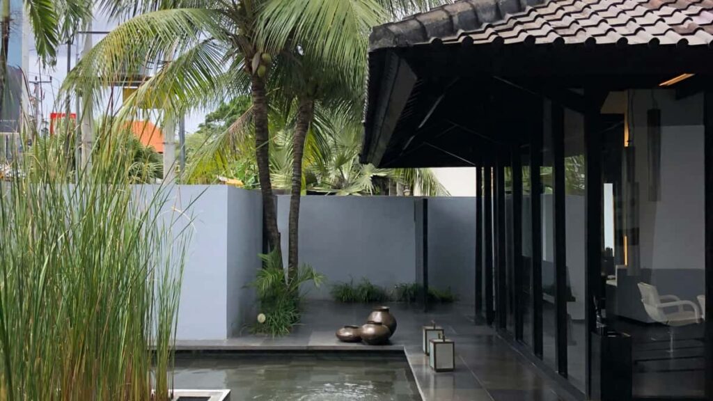 Praktinis vadovas lietuviams: kaip atrasti ir dirbti su Jungtiniu Arabu Emyratu Line kurejais, kad pasiektumete muzikos klausytojus per kureju turini.