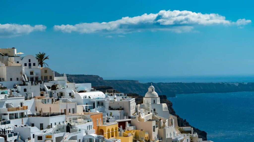 Praktinis gidas: kaip rasti ir bendradarbiauti su Tuniso Takatak kurejais, kad reklamuotumete online mokymu platformas. Lokalus izvalgos, rizikos ir veiksmu planas.