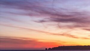 Praktinis vadovas Lietuvos prekes zenklams: kaip identifikuoti, patikrinti ir idarbinti Sri Lankos LinkedIn kurejus sezoninems akcijoms.