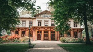 Konkreti strategija kurejams is Lietuvos kaip per Kuaishou rasti Omano prekes, uzmegzti rysi su prekes zenklais ir sukurti must-have showcase turini.