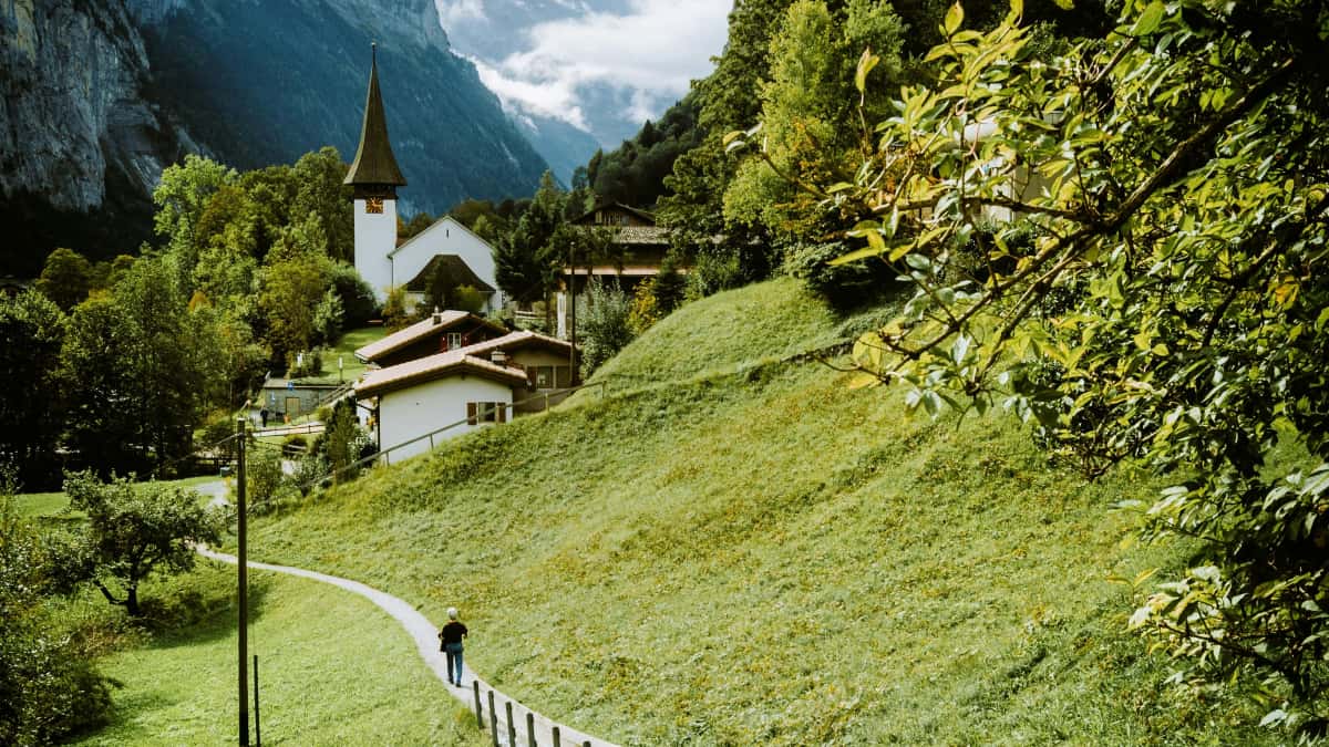 Lietuviški kūrėjai: kaip pasiekti Islandijos prekes Kuaishou unboxingams ir gauti susitarimą